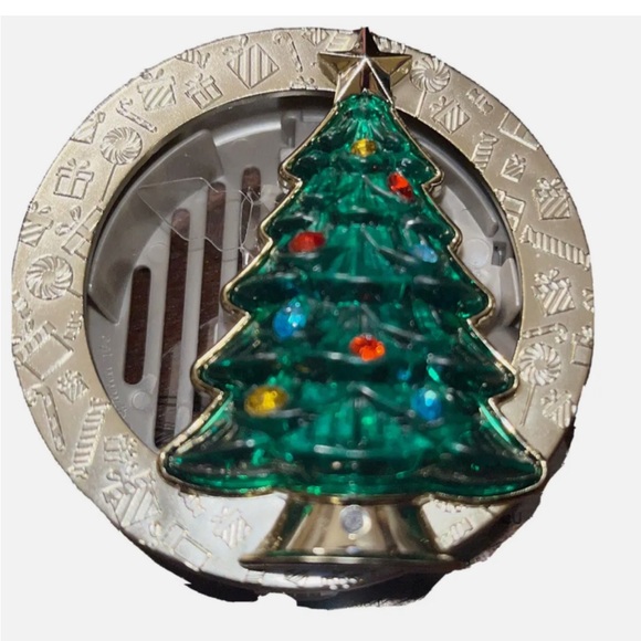 Bath & Body Works Car Fragrance Vent Or Visor Clip. Light Up Christmas Tree. - Picture 1 of 3
